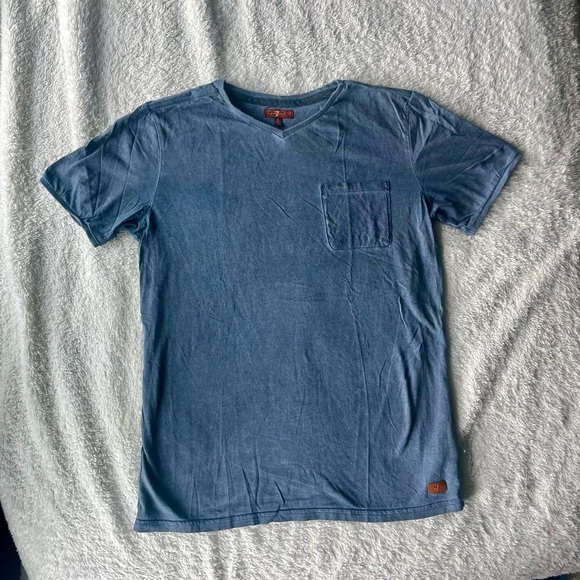 7 for all man kind v-neck t’s - Picture 3 of 3